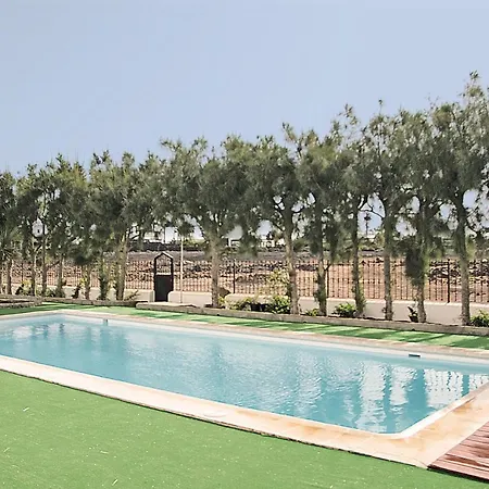 Vivienda Luminosa Numero 206 Con Piscina