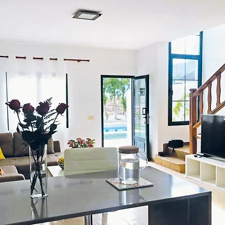 Vivienda Luminosa Numero 206 Con Piscina Feriehus *