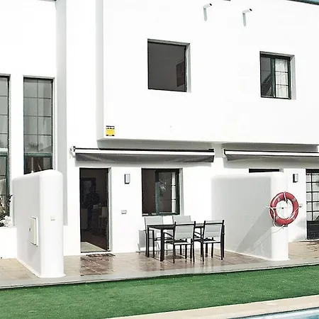 Feriehus Vivienda Luminosa Numero 206 Con Piscina
