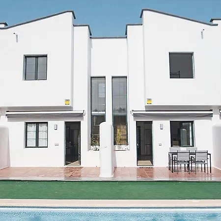 Vivienda Luminosa Numero 206 Con Piscina *